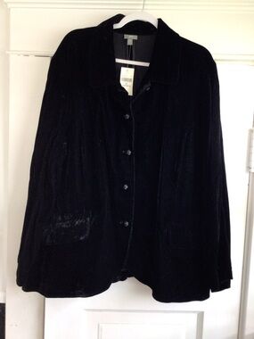 JM Collection Black Velvet Button-Front Blazer